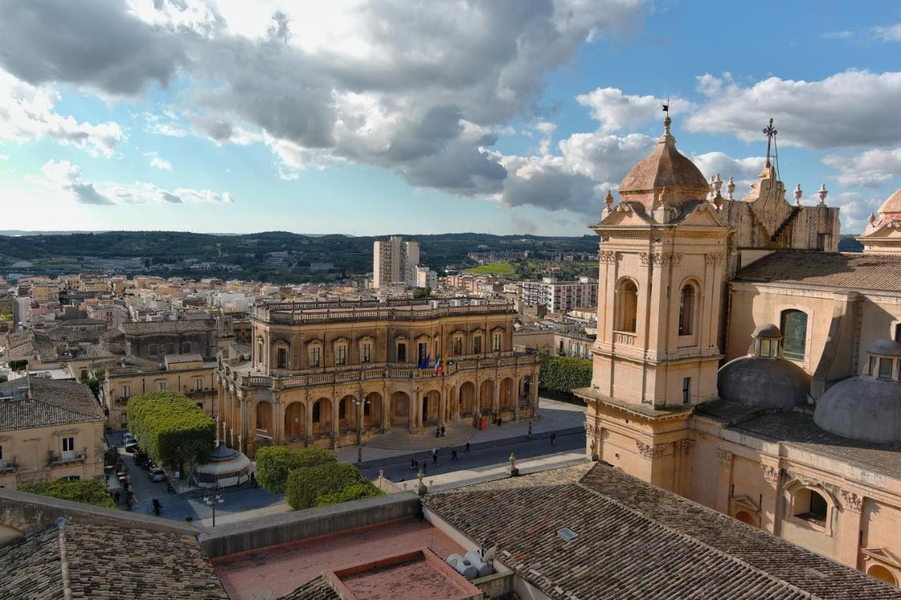 Palazzo Trigona Dependance Hotel Ното Екстериор снимка