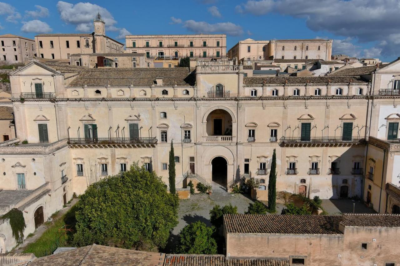 Palazzo Trigona Dependance Hotel Ното Екстериор снимка
